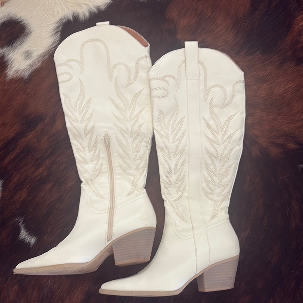 White Western Cowboy Boots- womens
